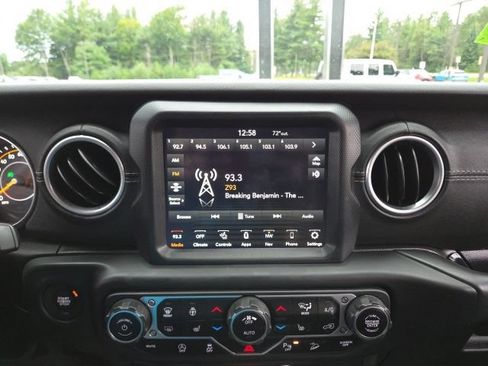 Used 2020 Jeep Wrangler Unlimited Sahara w/ Dual Top Group AWD/4WD image 58