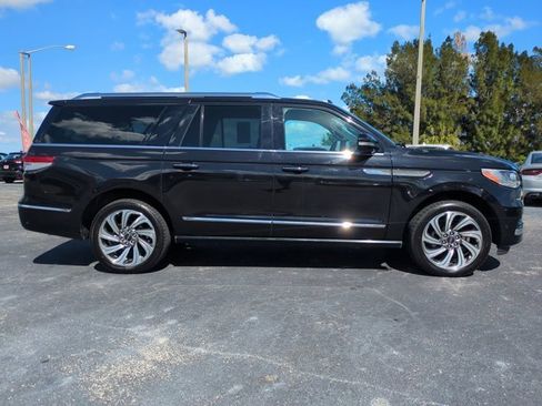 Used 2024 Lincoln Navigator L Premiere image 3