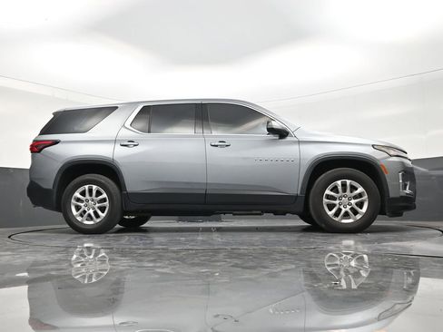 Used 2023 Chevrolet Traverse LS FWD image 25