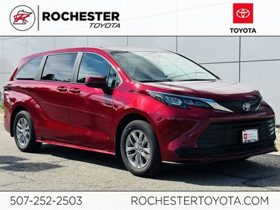 Certified 2025 Toyota Sienna LE