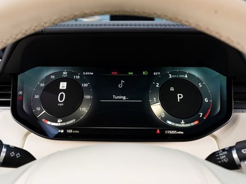 Used 2023 Land Rover Range Rover Long Wheelbase Autobiography AWD/4WD image 30
