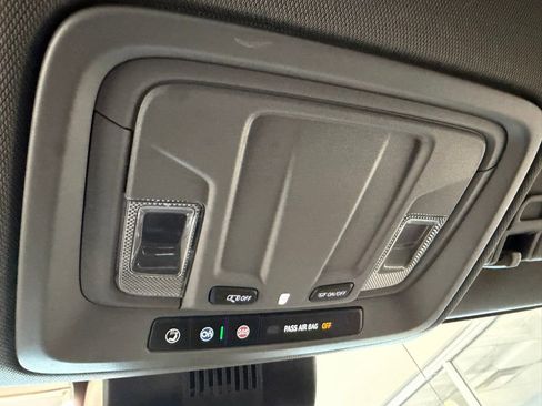 Used 2025 Chevrolet Silverado 1500 LT image 16