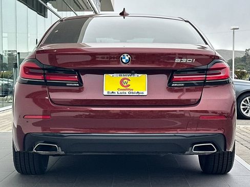 Used 2023 BMW 530i w/ Premium Package RWD image 4