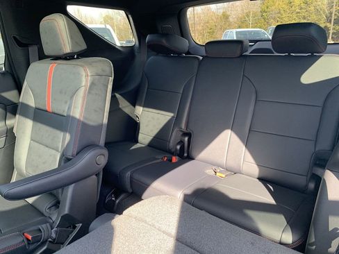 New 2026 Chevrolet Traverse RS w/ LPO, Floor Liner Package image 25