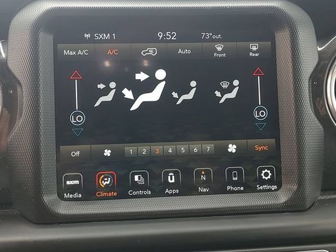 Used 2021 Jeep Wrangler Unlimited Sahara AWD/4WD image 15