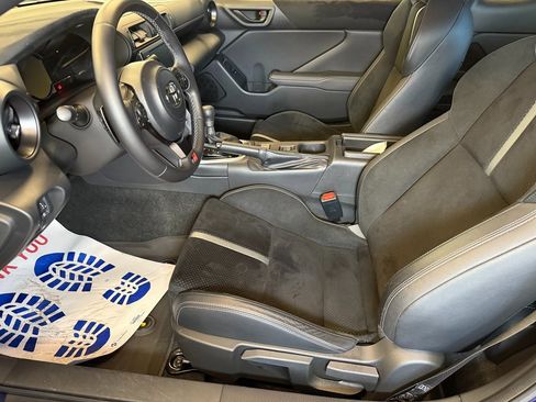 Used 2022 Toyota GR86 Premium image 19