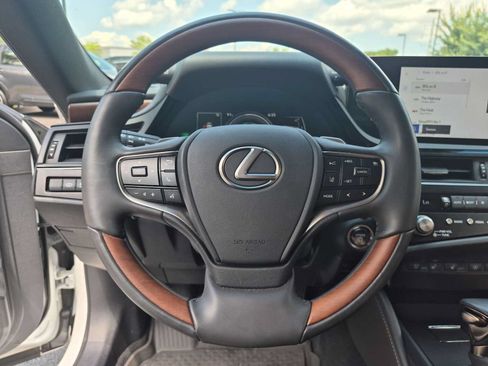 Used 2024 Lexus ES 300h w/ Technology Package FWD image 23