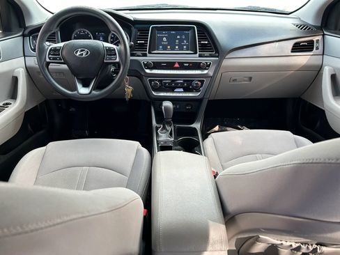 Used 2019 Hyundai Sonata SE FWD image 12
