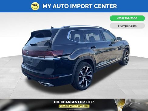 Used 2025 Volkswagen Atlas SEL Premium R-Line AWD/4WD image 7