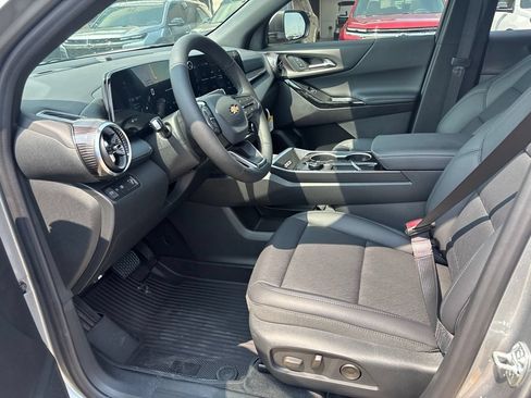 New 2027 Chevrolet Equinox LT w/ Convenience Package II FWD image 15