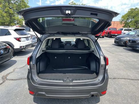 Used 2023 Subaru Forester Premium AWD/4WD image 22