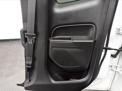 Used 2019 Chevrolet Colorado W/T RWD image 21