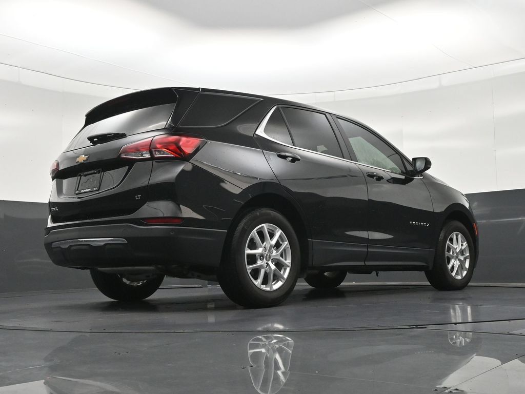 Used 2024 Chevrolet Equinox LT FWD image 27