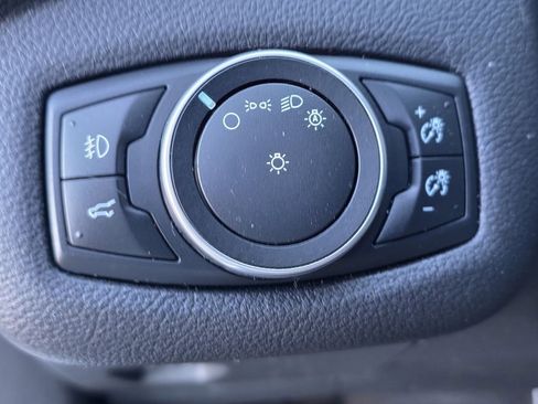 Used 2017 Ford Escape SE image 17