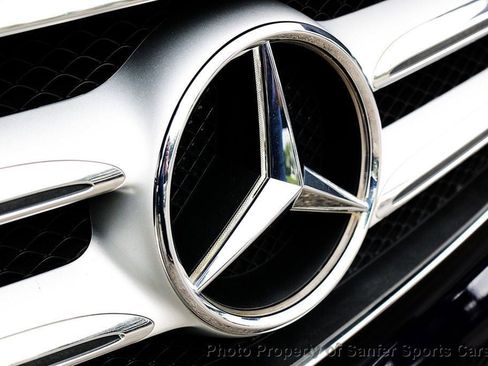 Used 2018 Mercedes-Benz E 400 4MATIC Wagon w/ Premium 2 Package image 13