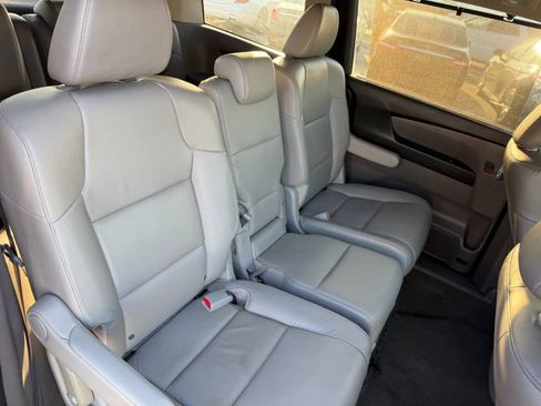 Used 2017 Honda Odyssey EX-L image 25