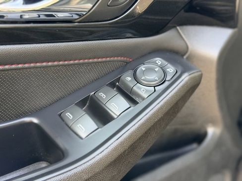 Used 2022 Chevrolet Traverse RS w/ LPO, Floor Liner Package image 23