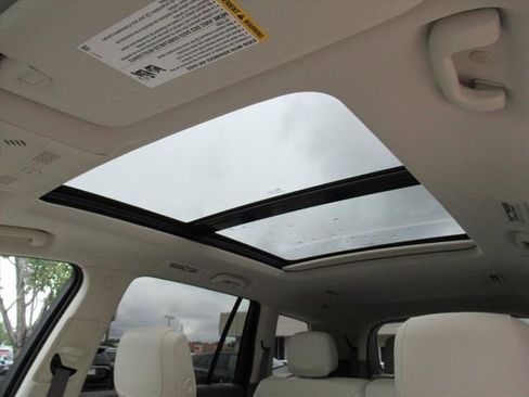 Certified 2024 Cadillac XT6 Premium Luxury image 25