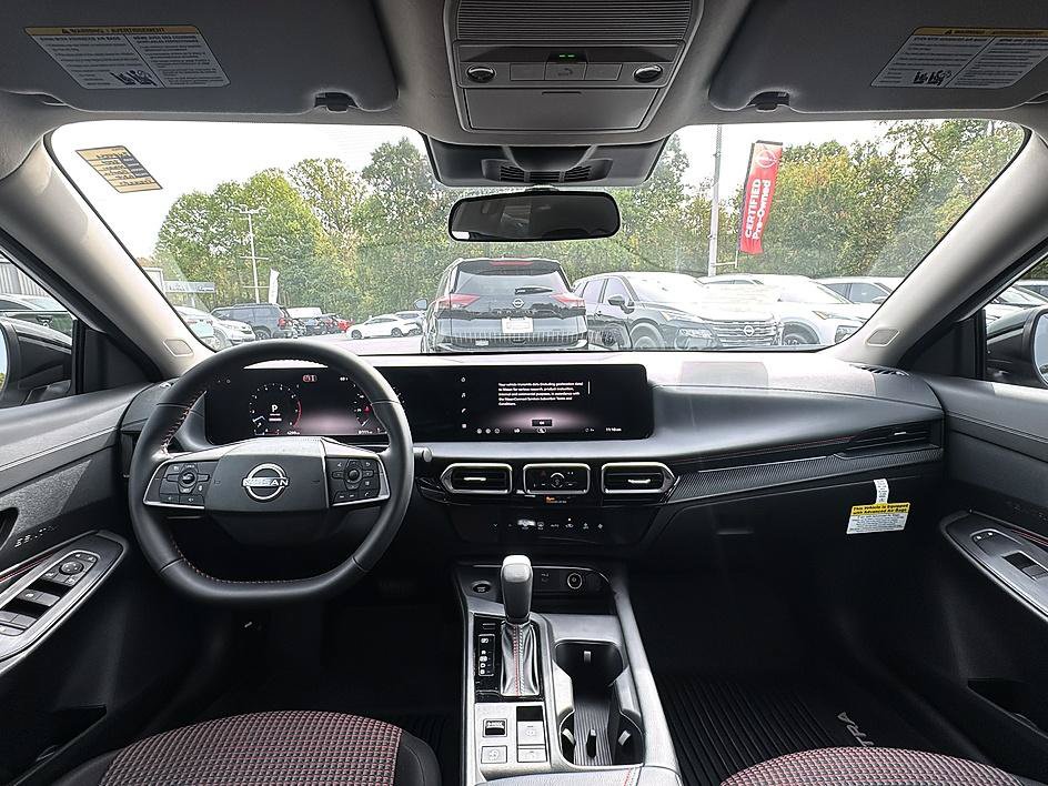 Certified 2026 Nissan Sentra SR w/ Floor Mat Package FWD image 27