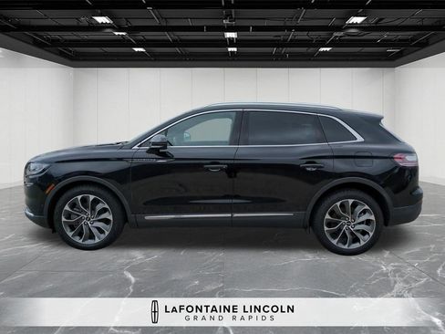 Certified 2022 Lincoln Nautilus Reserve w/ Equipment Group 201A image 2