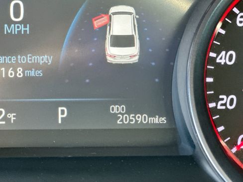 Used 2022 Toyota Camry XSE w/ Navigation Package image 15