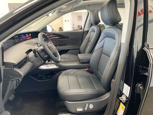 New 2026 Lincoln Nautilus Reserve AWD/4WD image 15