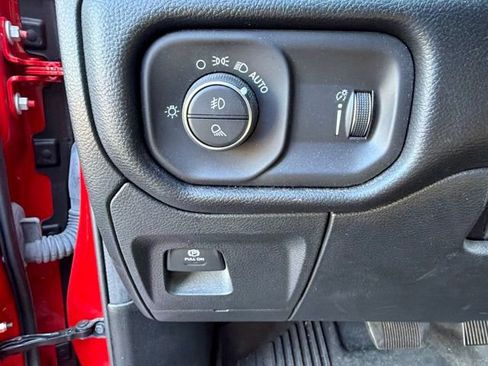 Used 2023 RAM 1500 Big Horn AWD/4WD image 13