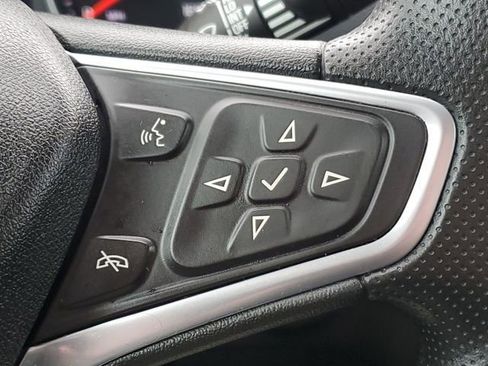 Used 2022 Chevrolet Equinox LT FWD image 14