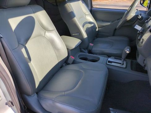 Used 2019 Nissan Frontier SL RWD image 33