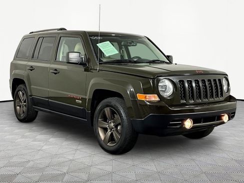 Used 2017 Jeep Patriot 75th Anniversary w/ Power Value Group FWD image 3
