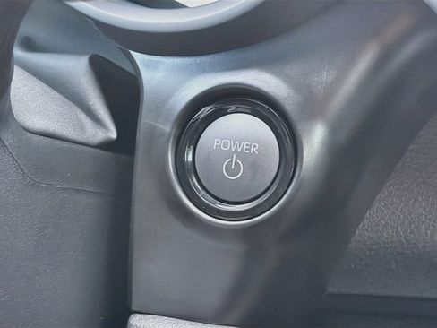 Used 2026 Toyota Sienna XSE FWD image 38