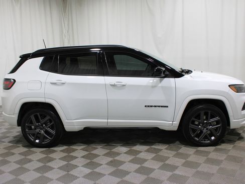 Used 2025 Jeep Compass Limited w/ High Altitude Package image 28