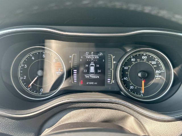 Used 2020 Jeep Cherokee Latitude Plus AWD/4WD image 18