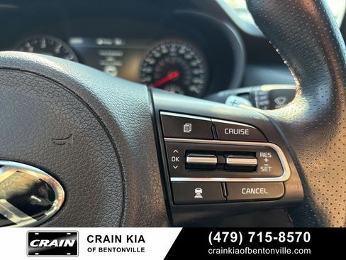 Used 2018 Kia Stinger GT2 AWD/4WD image 11