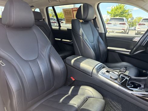 Used 2020 BMW X7 xDrive40i w/ Cold Weather Package AWD/4WD image 44