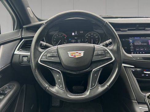 Used 2021 Cadillac XT5 Premium Luxury AWD/4WD image 13