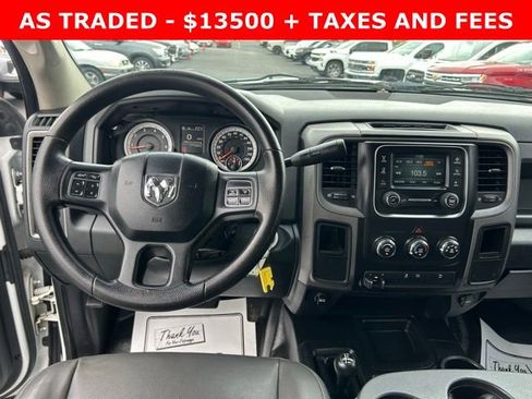 Used 2015 RAM 2500 Tradesman w/ Chrome Appearance Group image 16