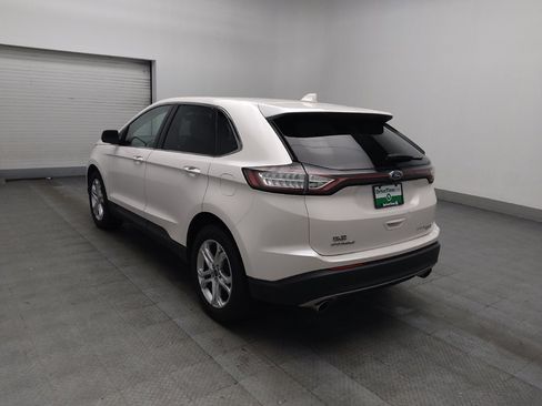 Used 2017 Ford Edge Titanium w/ Technology Package FWD image 5