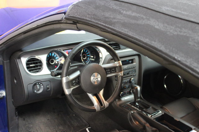 Used 2013 Ford Mustang Premium RWD image 12