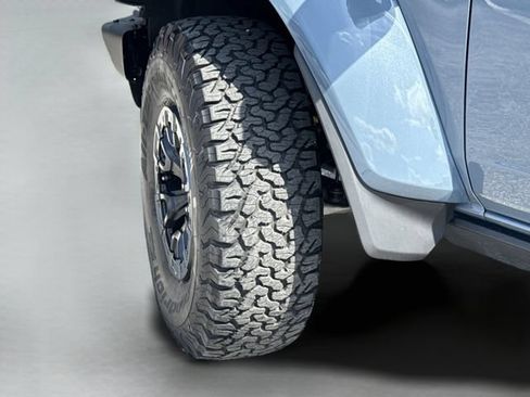 Certified 2024 Ford Bronco Raptor w/ Interior Carbon Fiber Pack 6 AWD/4WD image 46