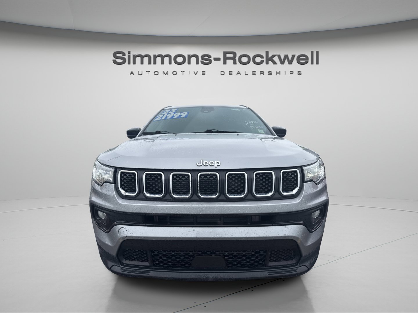 Used 2023 Jeep Compass Latitude AWD/4WD image 6