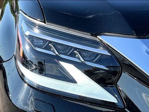 Used 2022 Lexus GX 460 Premium w/ Premium Plus Package AWD/4WD image 29