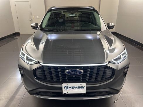 New 2026 Ford Escape SE w/ PHEV Premium Package image 2