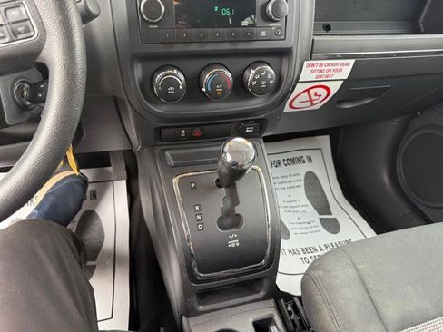 Used 2014 Jeep Patriot Sport w/ Power Value Group AWD/4WD image 23