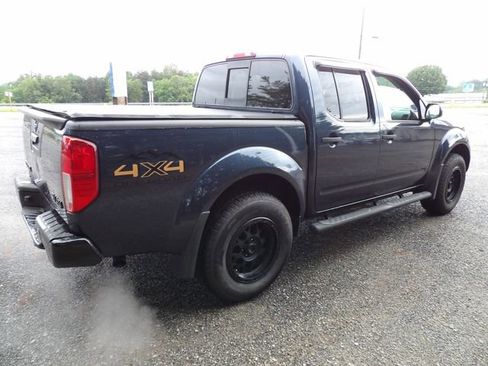 Used 2015 Nissan Frontier SV AWD/4WD image 4