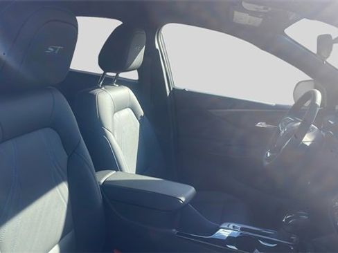 New 2026 Buick Envista Sport Touring image 18