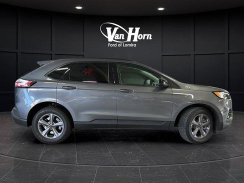 Used 2024 Ford Edge SEL w/ Sport Appearance Package AWD/4WD image 8