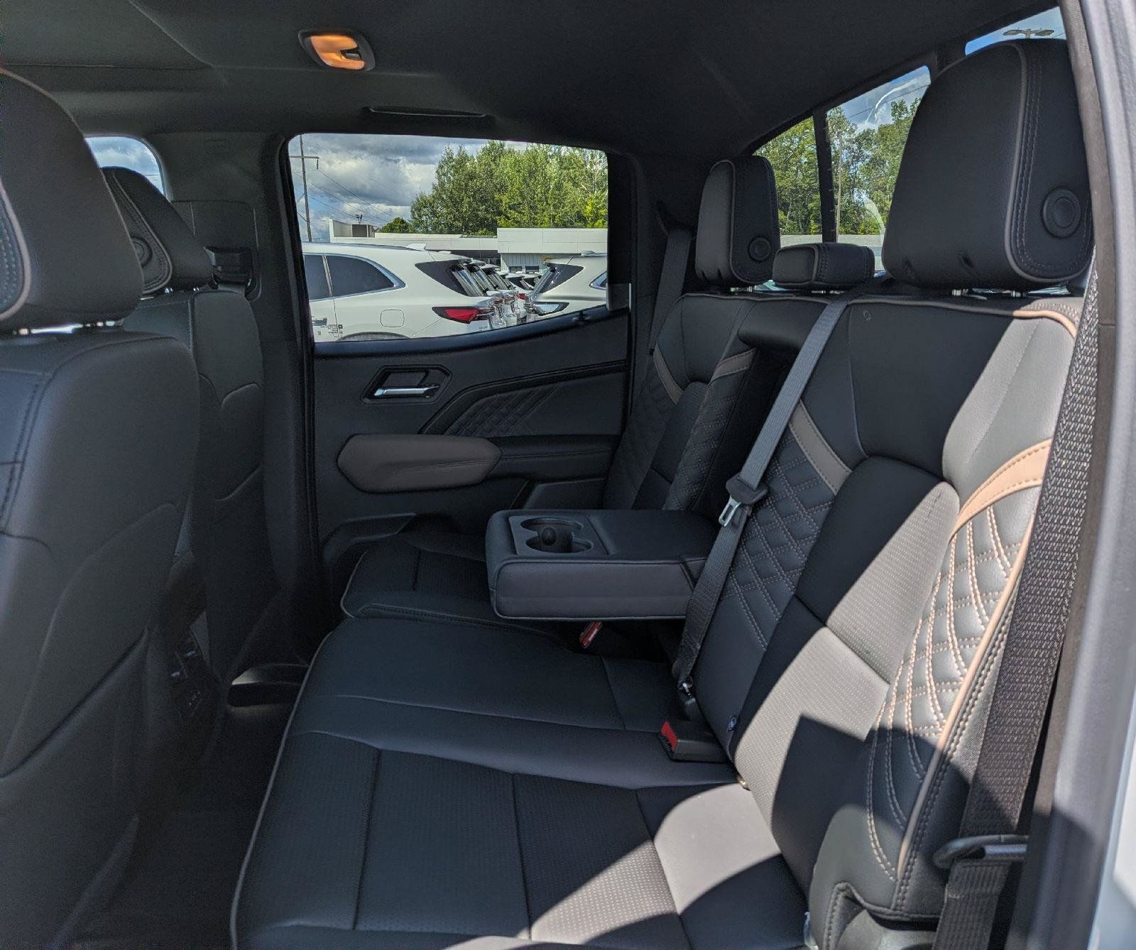 New 2026 GMC Canyon Denali AWD/4WD image 22