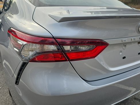 Used 2024 Toyota Camry SE image 33