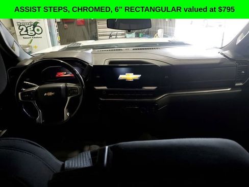 Used 2024 Chevrolet Silverado 2500 LT AWD/4WD image 8